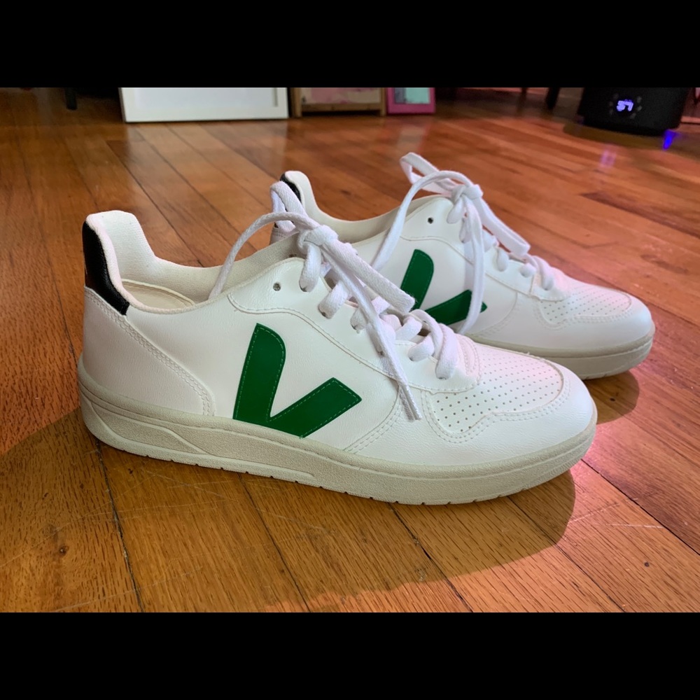 Veja - size 39 - green/black